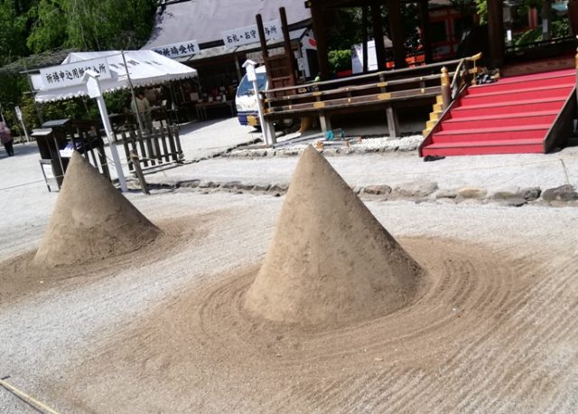 上賀茂神社の清めの砂